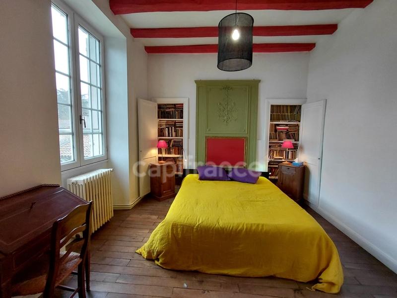 Maison - 270 m² - 7 pièces