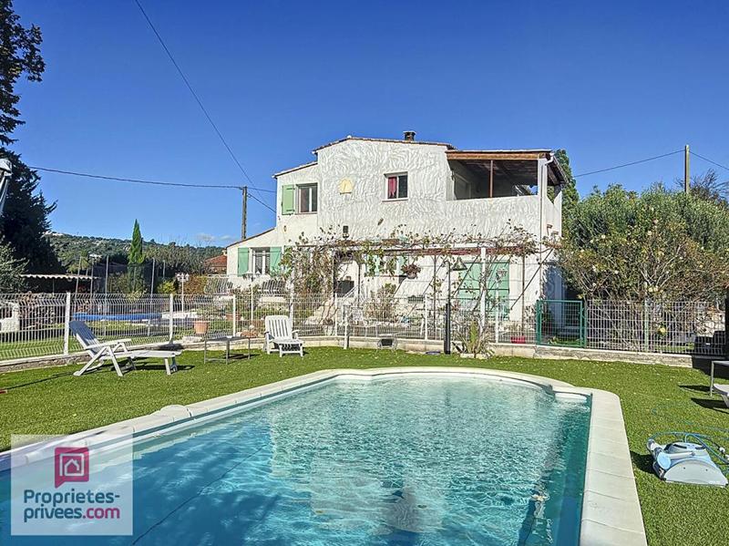 Maison - 158 m² - 7 pièces