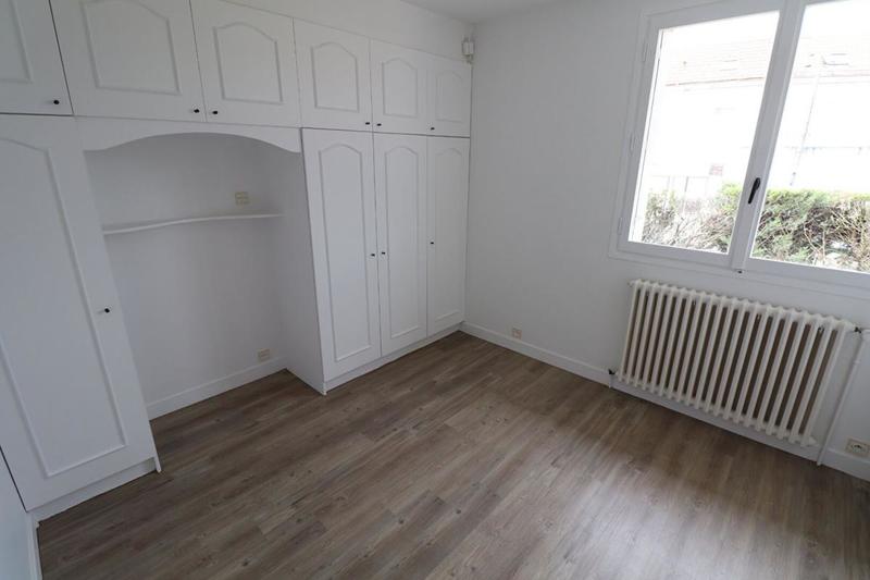 Maison - 185 m² - 8 pièces