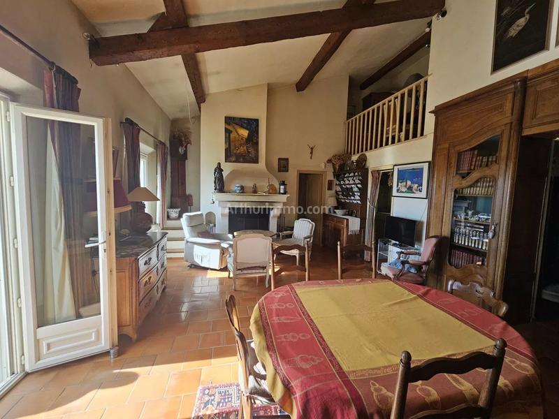 Maison - 261 m² - 7 pièces