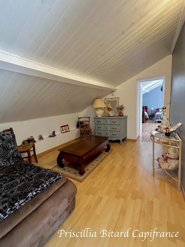 Maison - 175 m² - 7 pièces