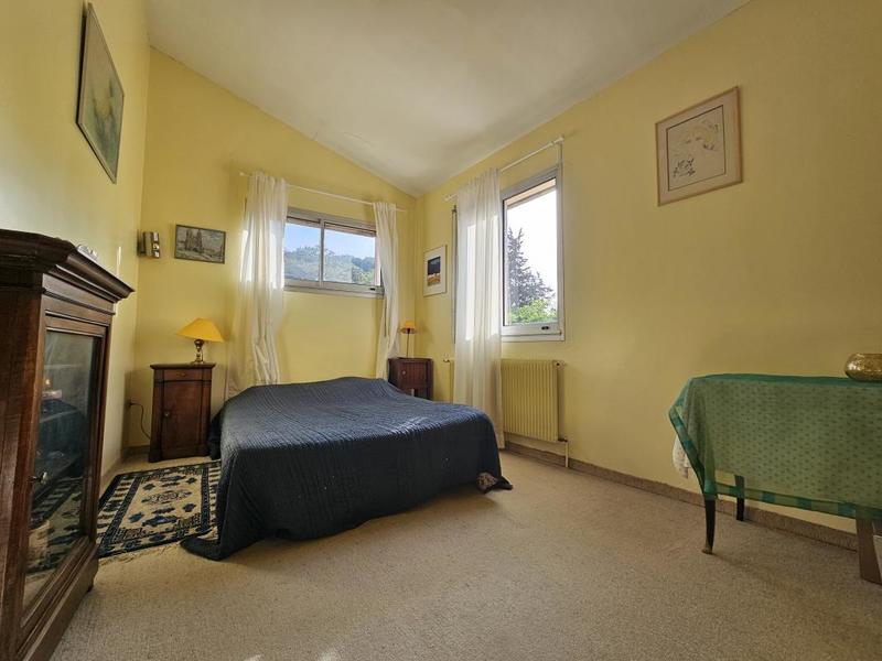 Maison - 206 m² - 6 pièces