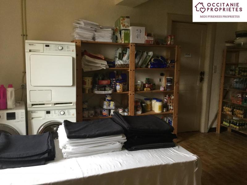 Propriété - 600 m² - 14 pièces