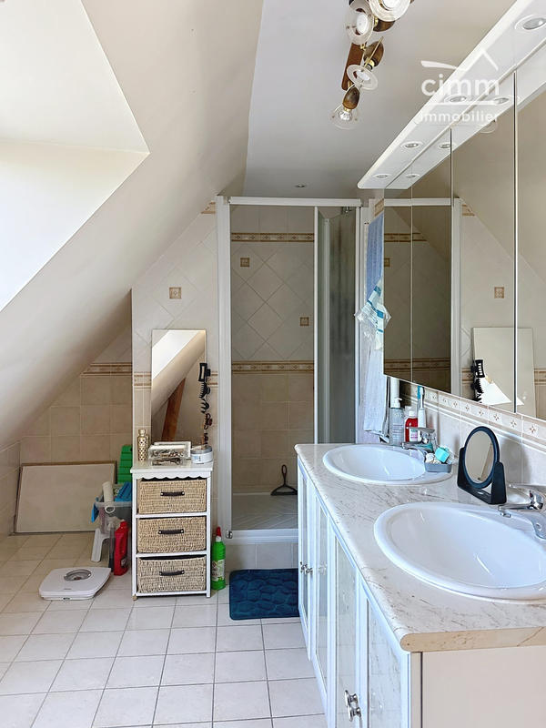 Maison ancienne - 215 m² - 7 pièces