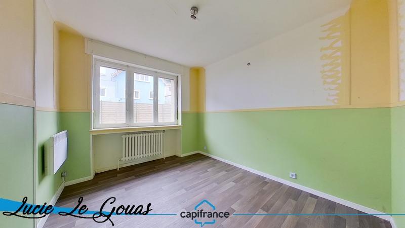 Maison - 218 m² - 11 pièces
