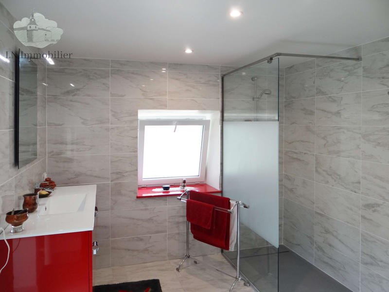 Propriété - 290 m² - 13 pièces