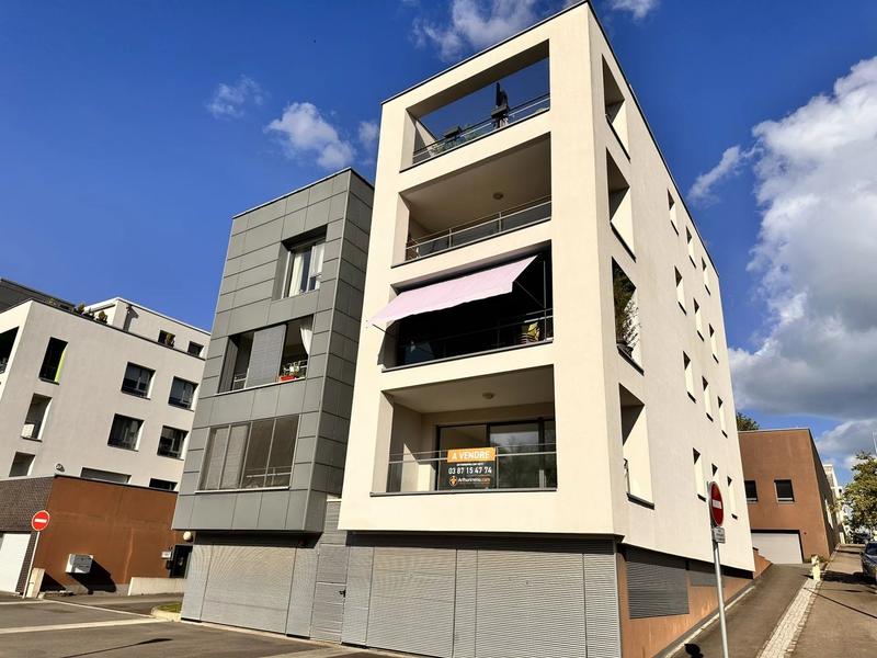 Appartement - 70 m² - 3 pièces