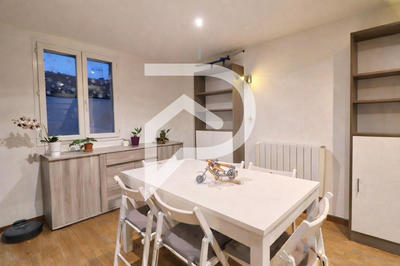 Maison de village - 90 m² - 3 pièces