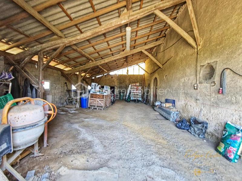 Maison - 323 m² - 8 pièces