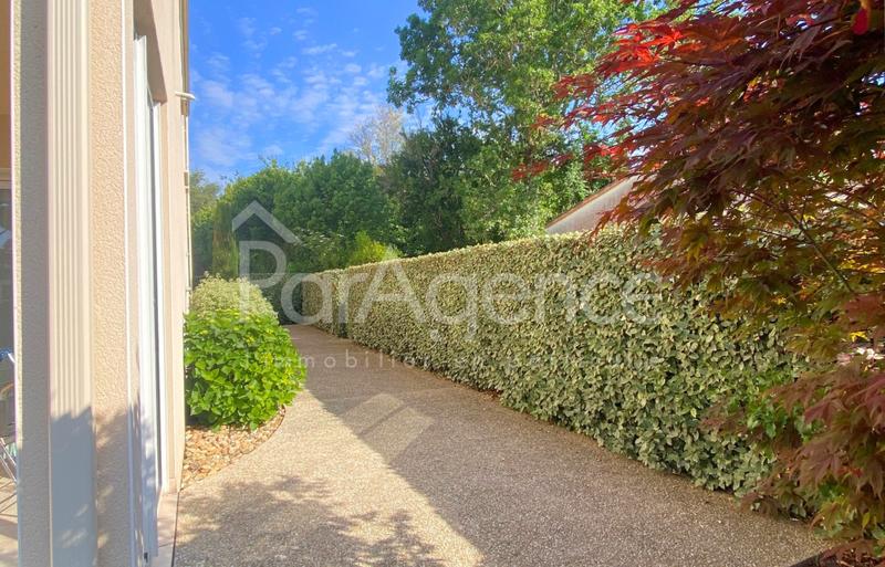 Appartement - 95 m² - 4 pièces