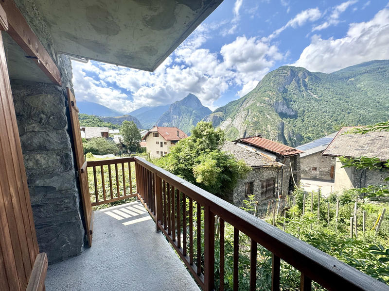 Maison - 98 m² - 5 pièces