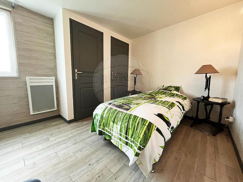 Demeure - 200 m² - 10 pièces