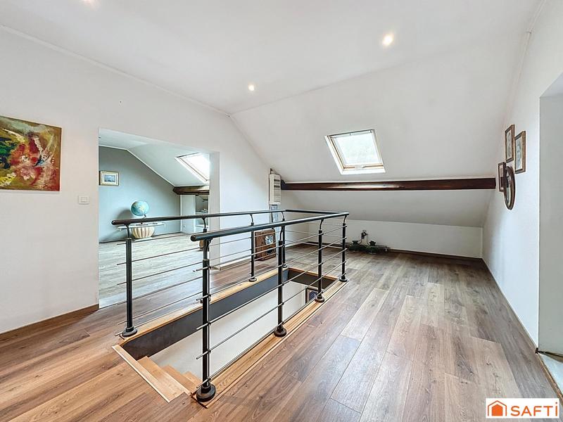 Maison - 240 m² - 7 pièces