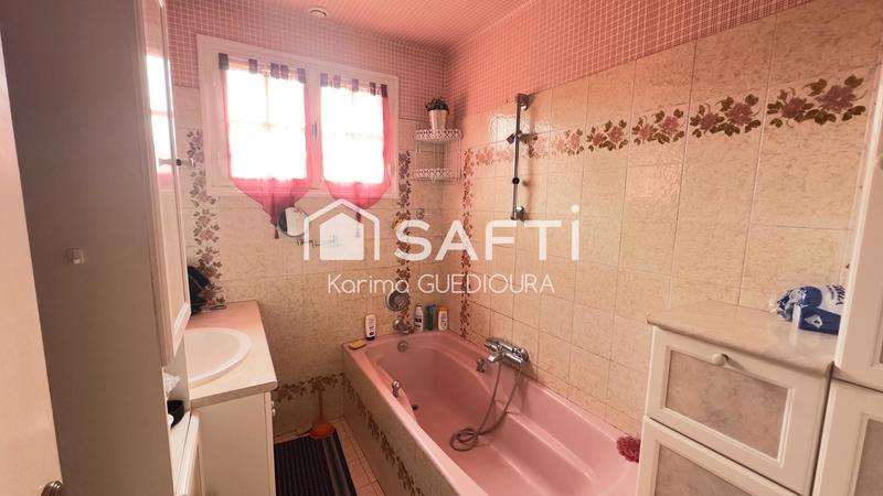 Maison - 157 m² - 8 pièces