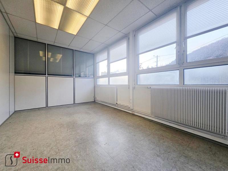 Bureau - 559 m² - 14 pièces