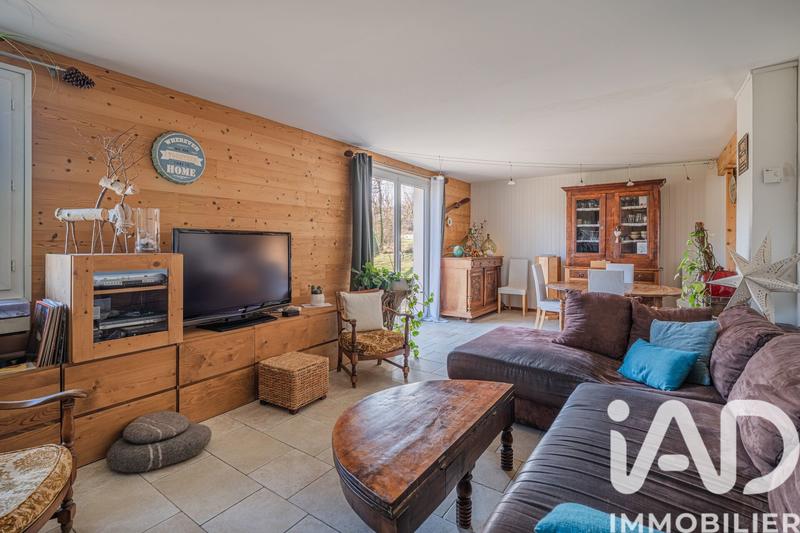 Maison - 200 m² - 9 pièces