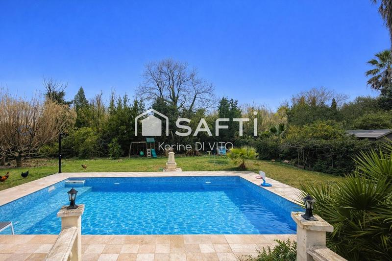 Maison - 203 m² - 8 pièces