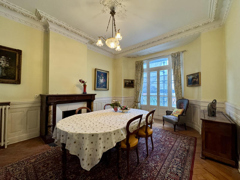 Appartement - 122 m² - 5 pièces