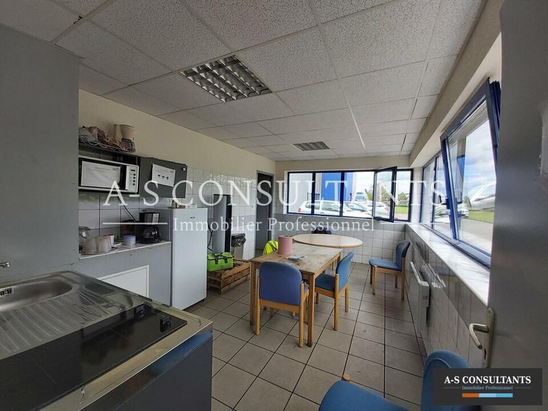 Local d'activité / Entrepôt - 1 928 m²