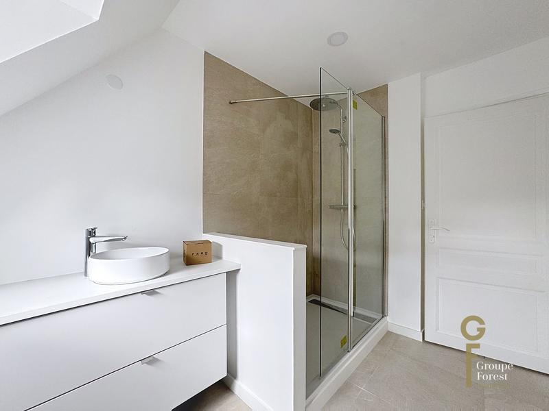 Maison - 163 m² - 6 pièces