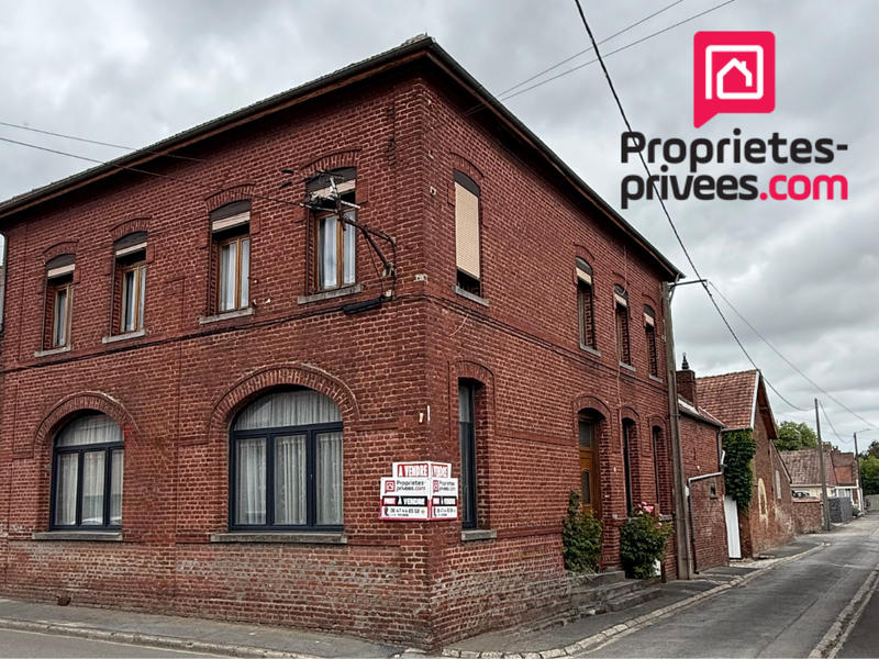 Maison - 235 m² - 7 pièces