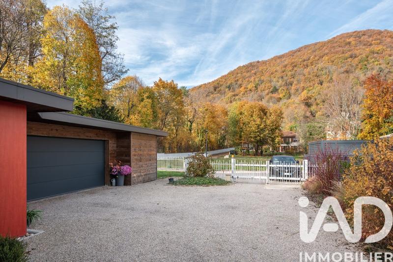 Maison - 156 m² - 8 pièces