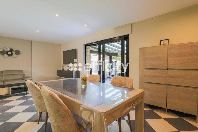 Maison - 136 m² - 4 pièces