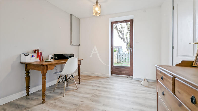 Maison - 190 m² - 7 pièces