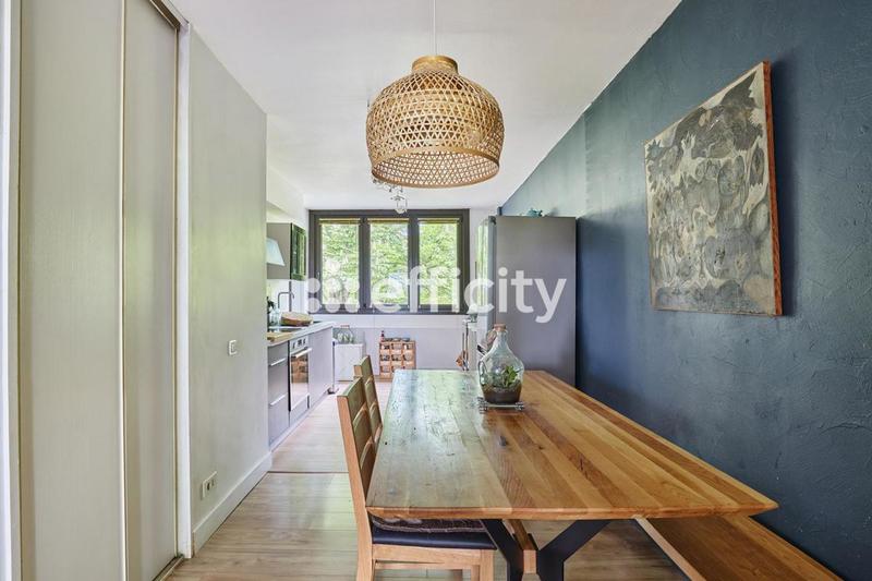 Appartement - 94 m² - 4 pièces