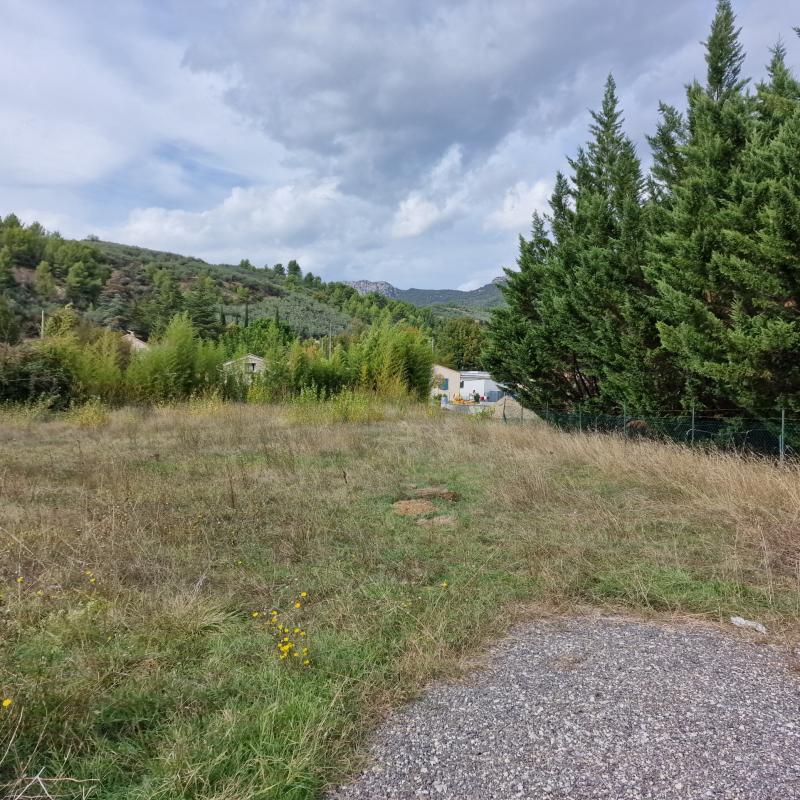 Terrain constructible - 756 m²