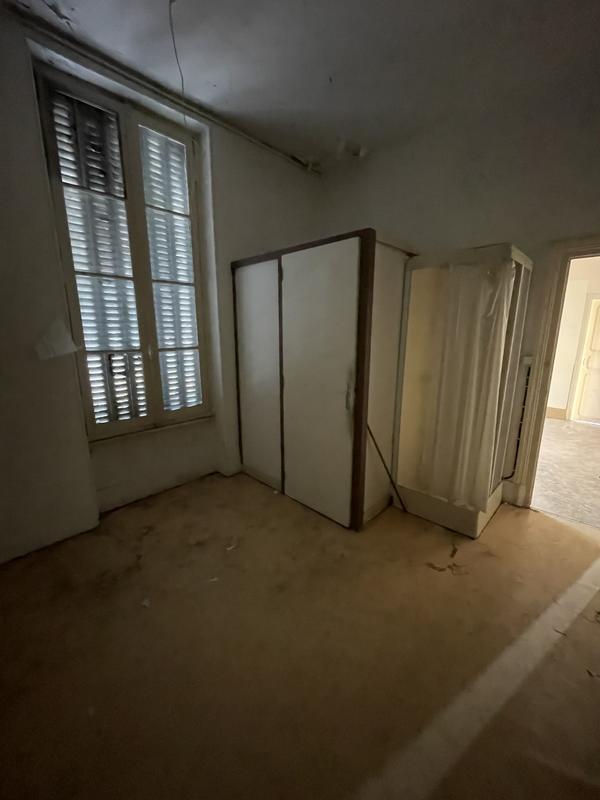 Appartement - 120 m² - 8 pièces