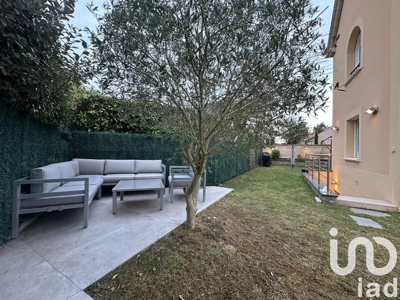 Maison de maîtres - 237 m² - 10 pièces