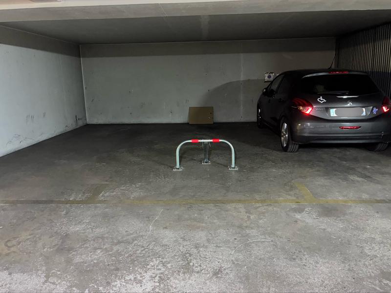 Parking / Garage - 14 m²