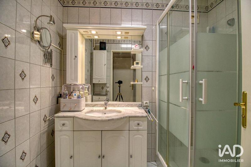 Appartement - 122 m² - 6 pièces