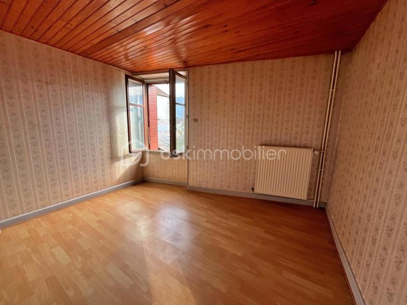 Maison - 102 m² - 5 pièces