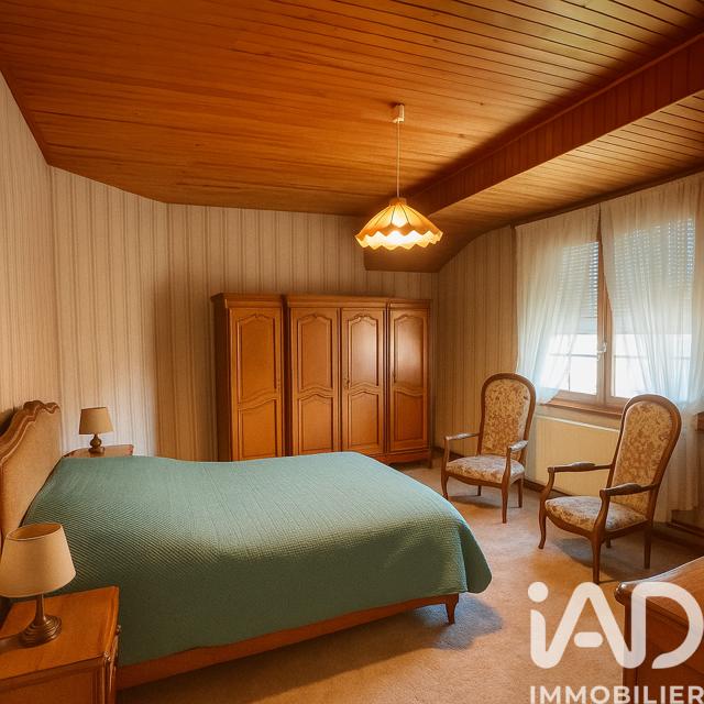 Maison - 102 m² - 5 pièces