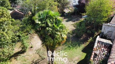 Maison - 250 m² - 10 pièces