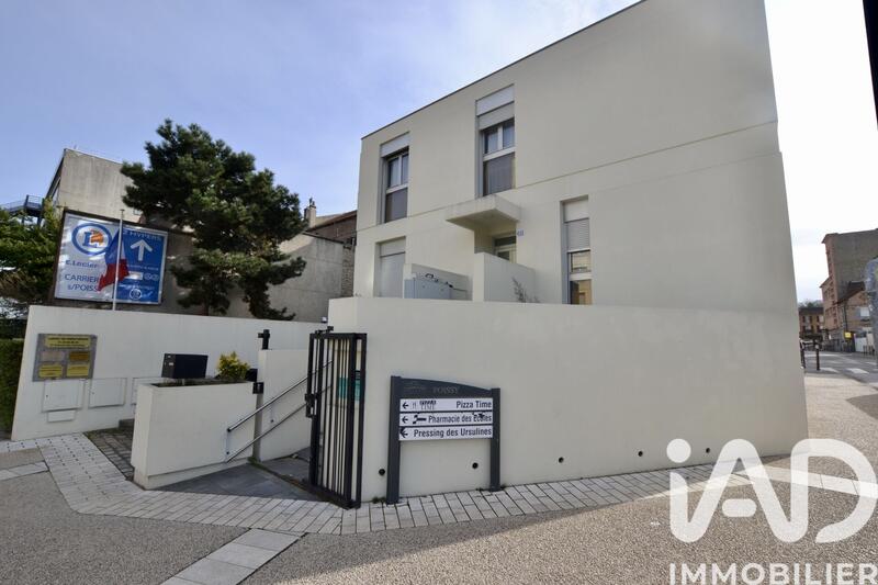 Immeuble - 186 m² - 1 pièce