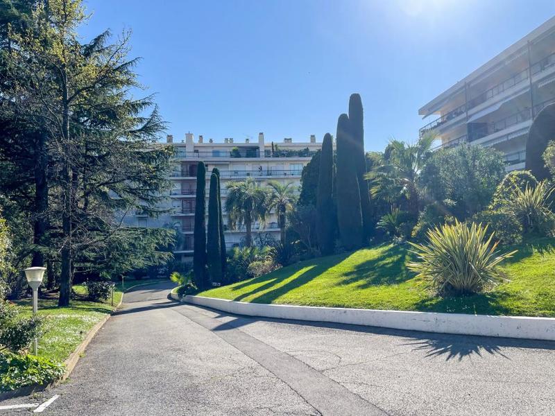 Appartement - 81 m² - 3 pièces