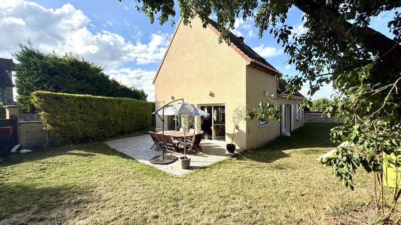 Maison - 135 m² - 8 pièces