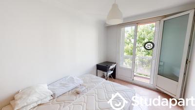 Chambre - 11 m² - 1 pièce