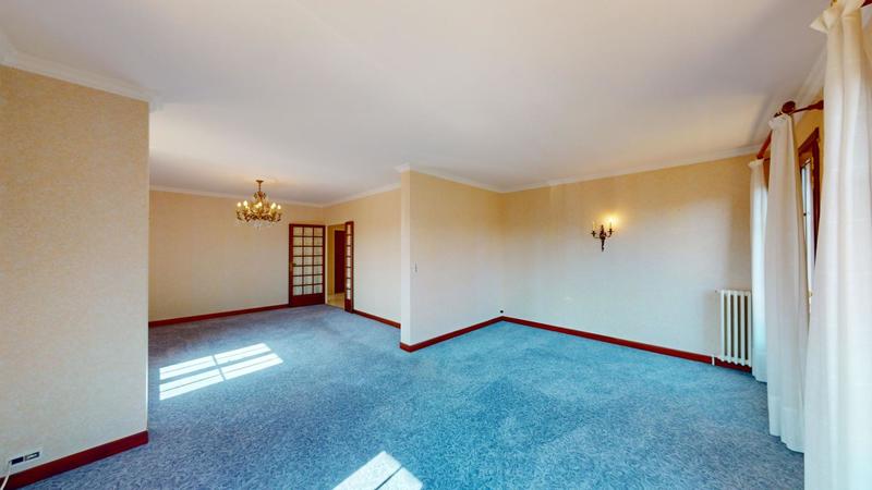 Villa - 222 m² - 7 pièces