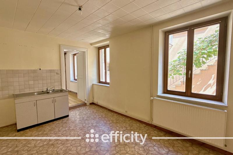 Maison - 202 m² - 10 pièces