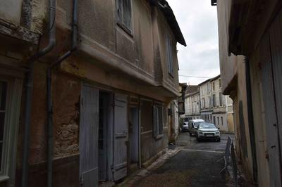 Maison traditionnelle - 85 m² - 5 pièces