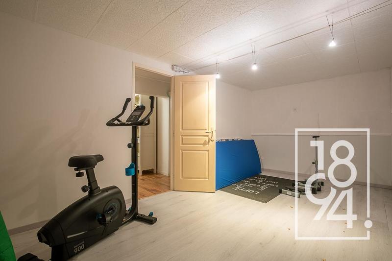 Maison - 188 m² - 6 pièces