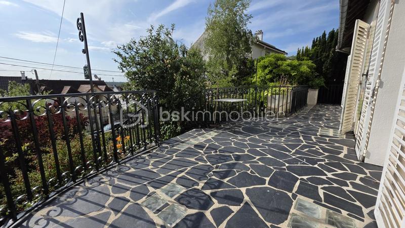 Maison - 120 m² - 6 pièces