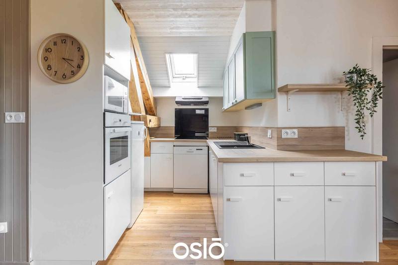 Maison - 282 m² - 12 pièces