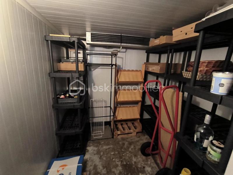 Local commercial - 75 m² - 4 pièces