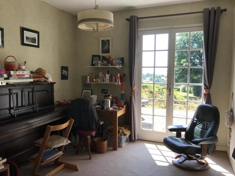 Maison - 224 m² - 7 pièces