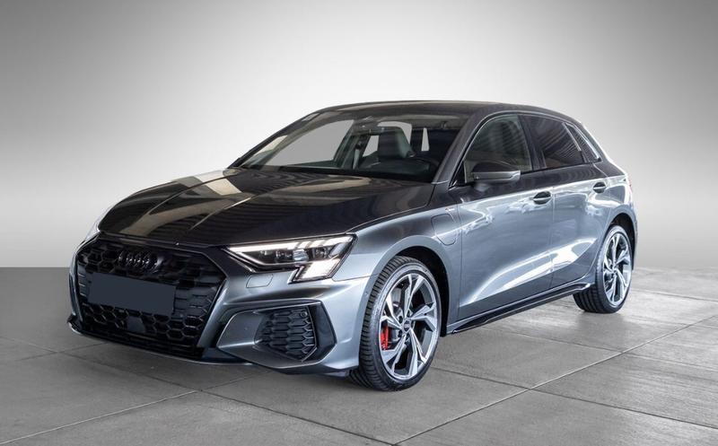 Audi A3 sportback 45 TFSIe 245 s-Line / Toit Ouvrant Matrix Led Sieges Elec Aff Tete Haute Regulateur de Distance